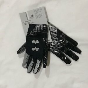 Youth boys football gloves